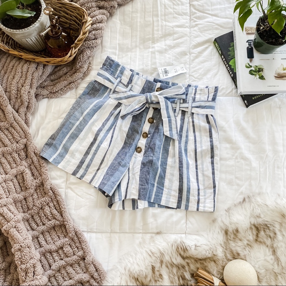 A&F Striped High Waisted Shorts